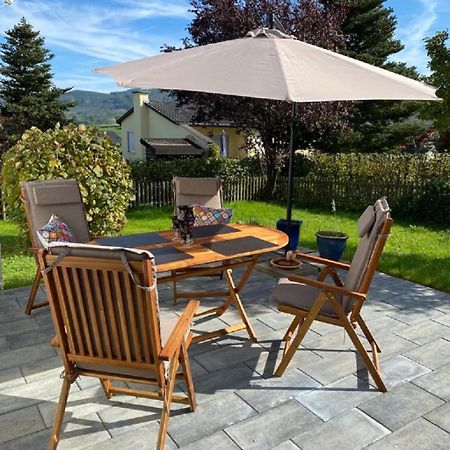 Ferienhaus Glueckspilz Beim Hennesee Meschede Bagian luar foto